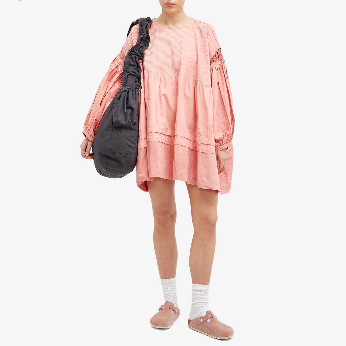 Story mfg. Women's Large Puffy Bag in Charcoal Story Mfg.