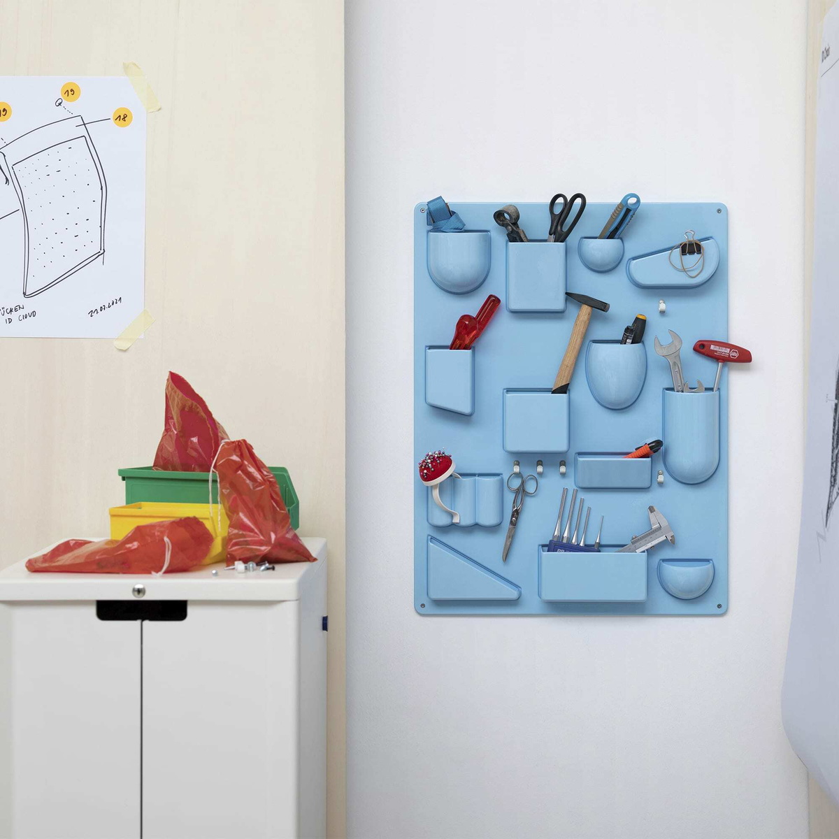 Vitra Uten.Silo II RE in Horizon Blue