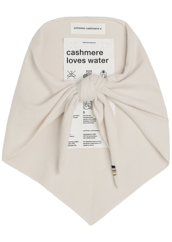 Photo: Extreme Cashmere N°35 Bandana Cashmere-blend Triangle Scarf - Light Grey - One Size