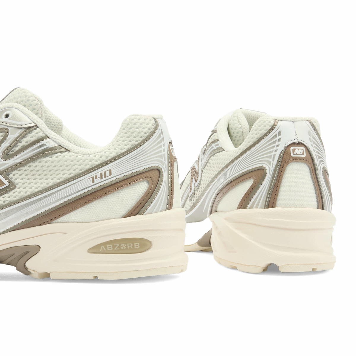 New Balance U740MU2 Sneaker in Sea Salt