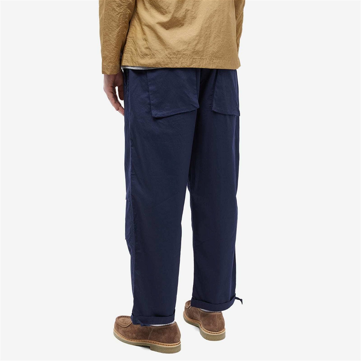 Universal Works Men's Fine Twill Parachute Pant in Navy Universal Works