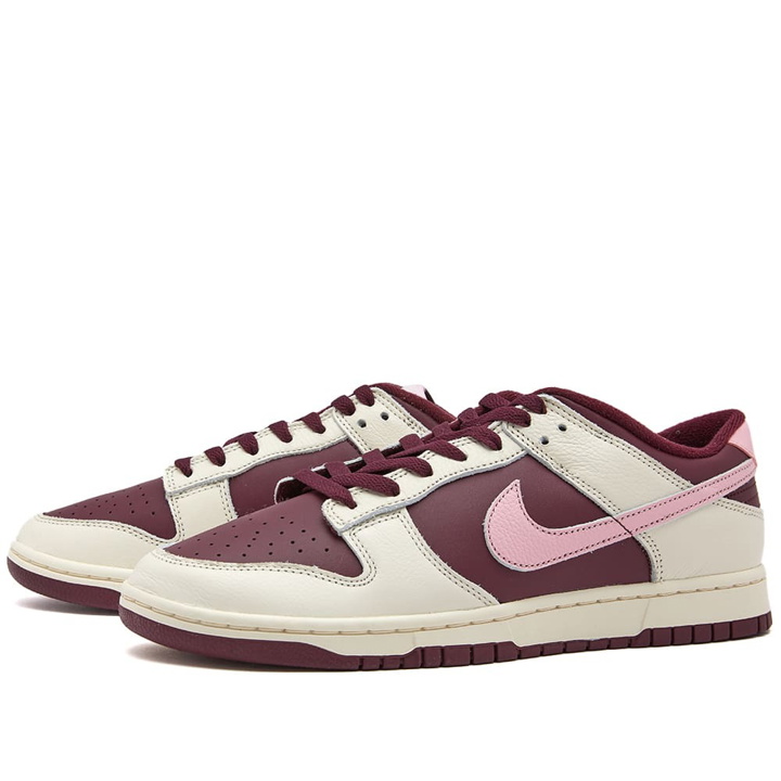 Photo: Nike Men's Dunk Low Retro Premium Sneakers in Pale Ivory/Medium Soft Pink