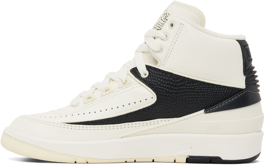 Nike Jordan Off-White & Black Air Jordan 2 Retro Sneakers
