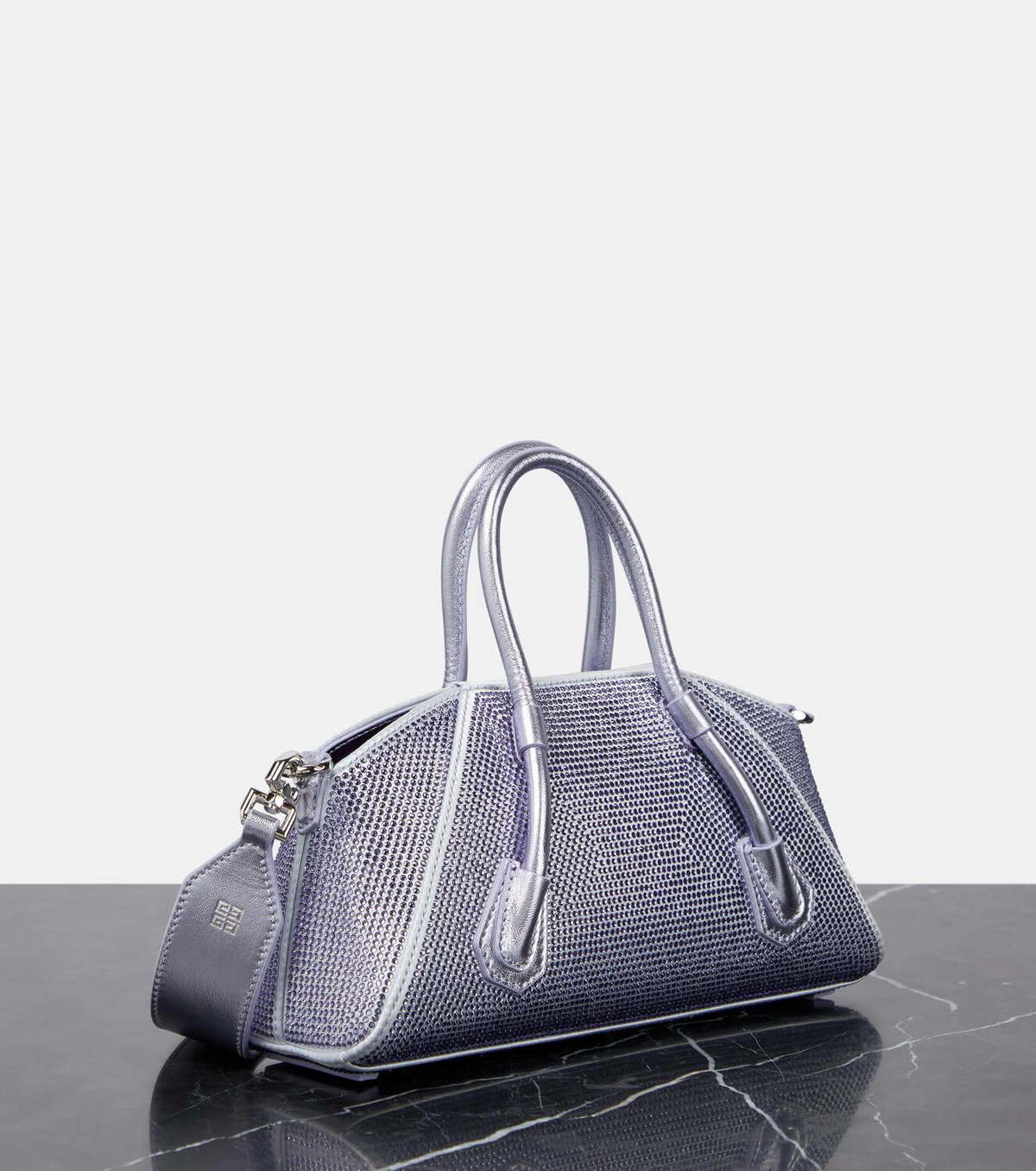 GIVENCHY ‘Antigona’ shoulder bag Givenchy 'Antigona Small' Shoulder Bag | Women's | Vitkac