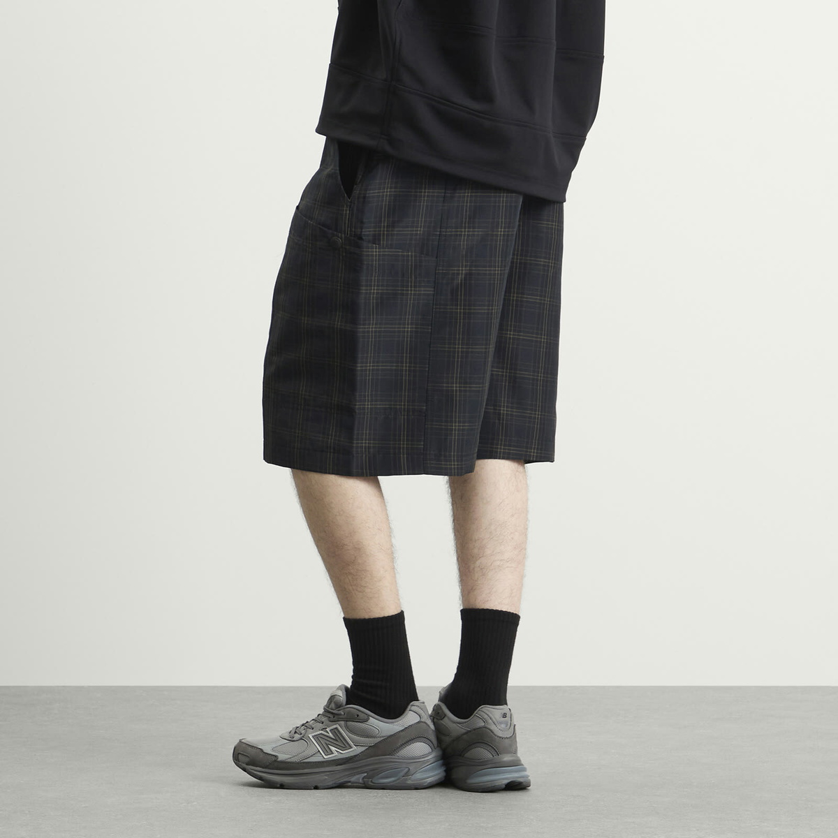 Comme des Garçons Homme Men's Cargo Shorts in Navy