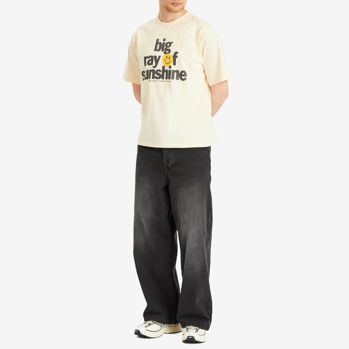 MARKET Men's Smiley Sunshine T-Shirt in Butter-Cream