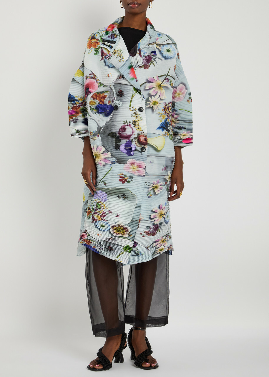 Julia Heuer Johan Plissé Seerksucker Coat - Blue - One Size