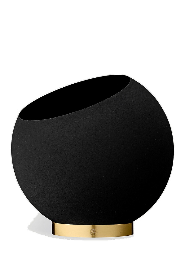 Photo: Globe Flower Pot in Black