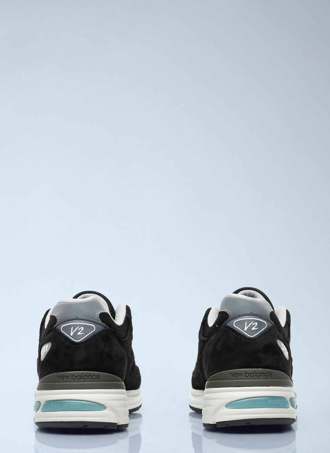 New Balance 991 Sneakers