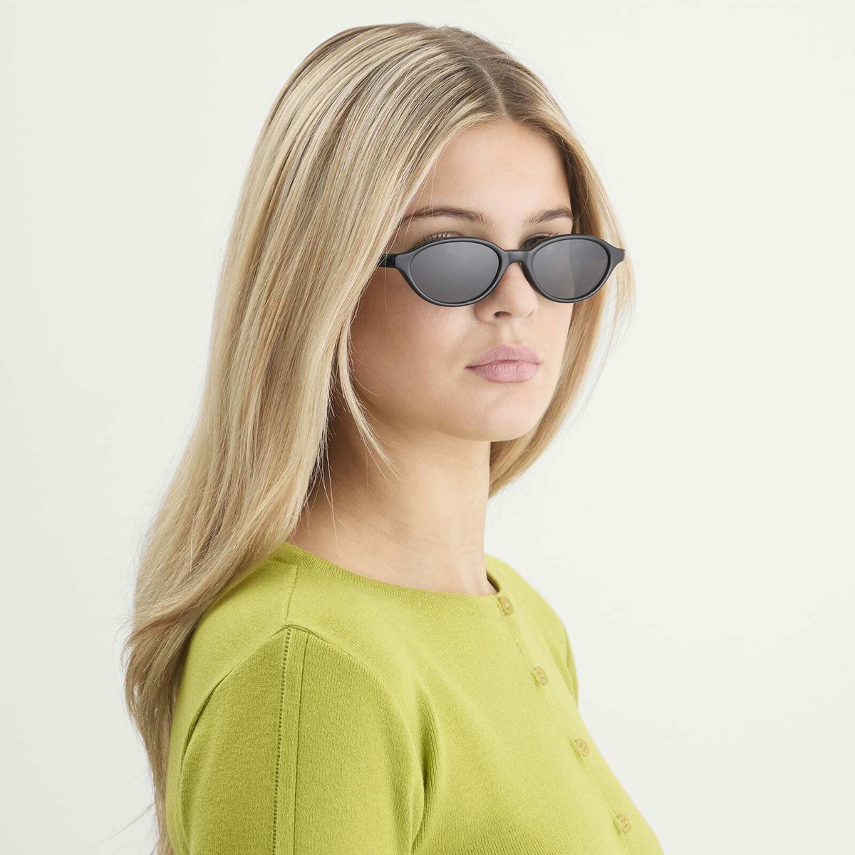 AKILA Alien Sunglasses in Black