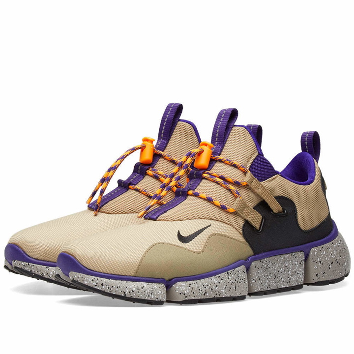 Photo: Nike Pocket Knife DM