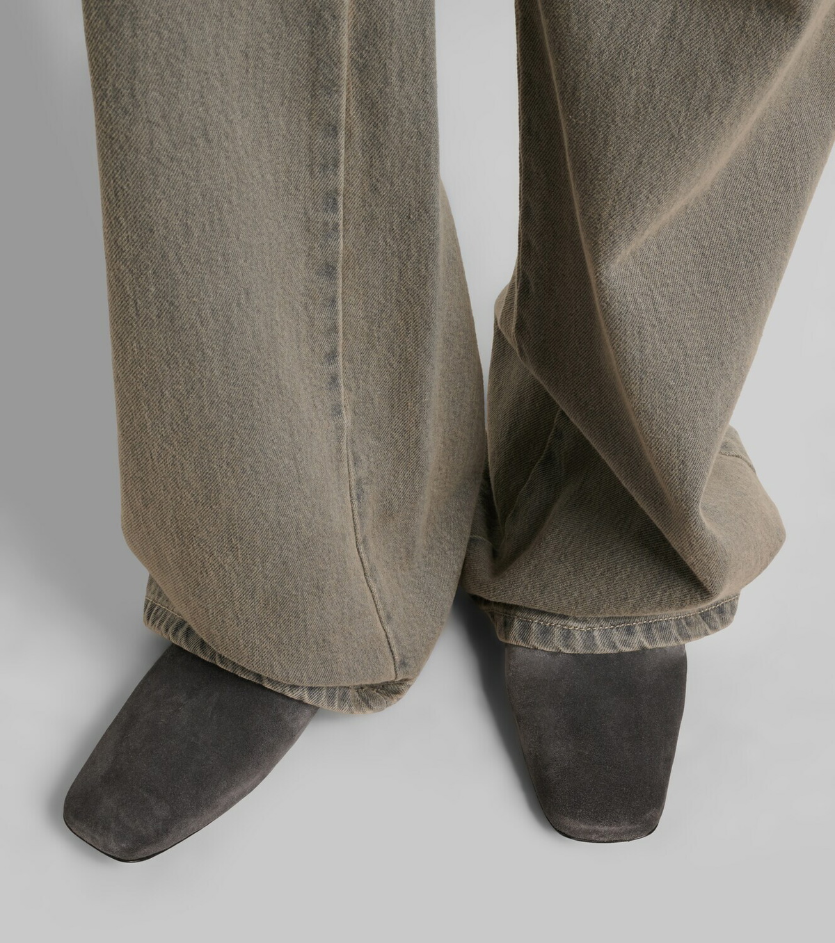 Max Mara Logo suede mules
