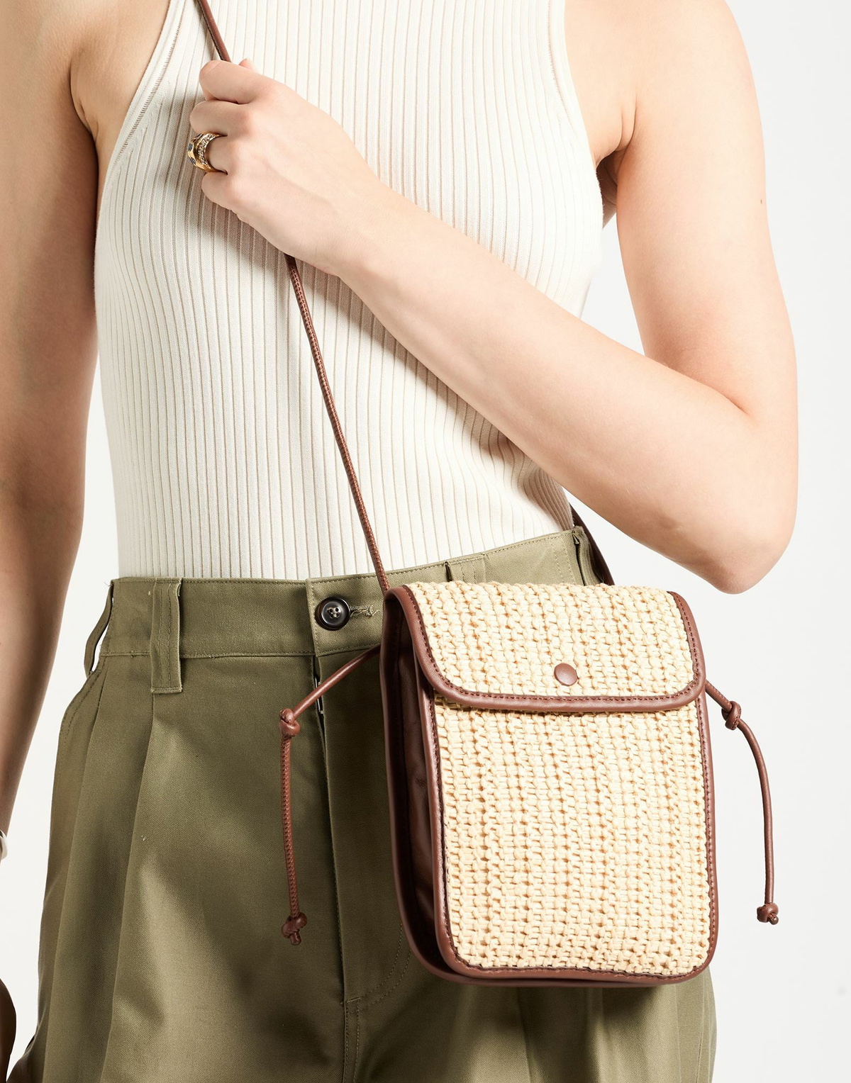 Hereu Womens Cross-body bag Sand