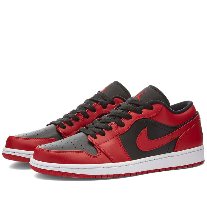 Photo: Nike Air Jordan 1 Low