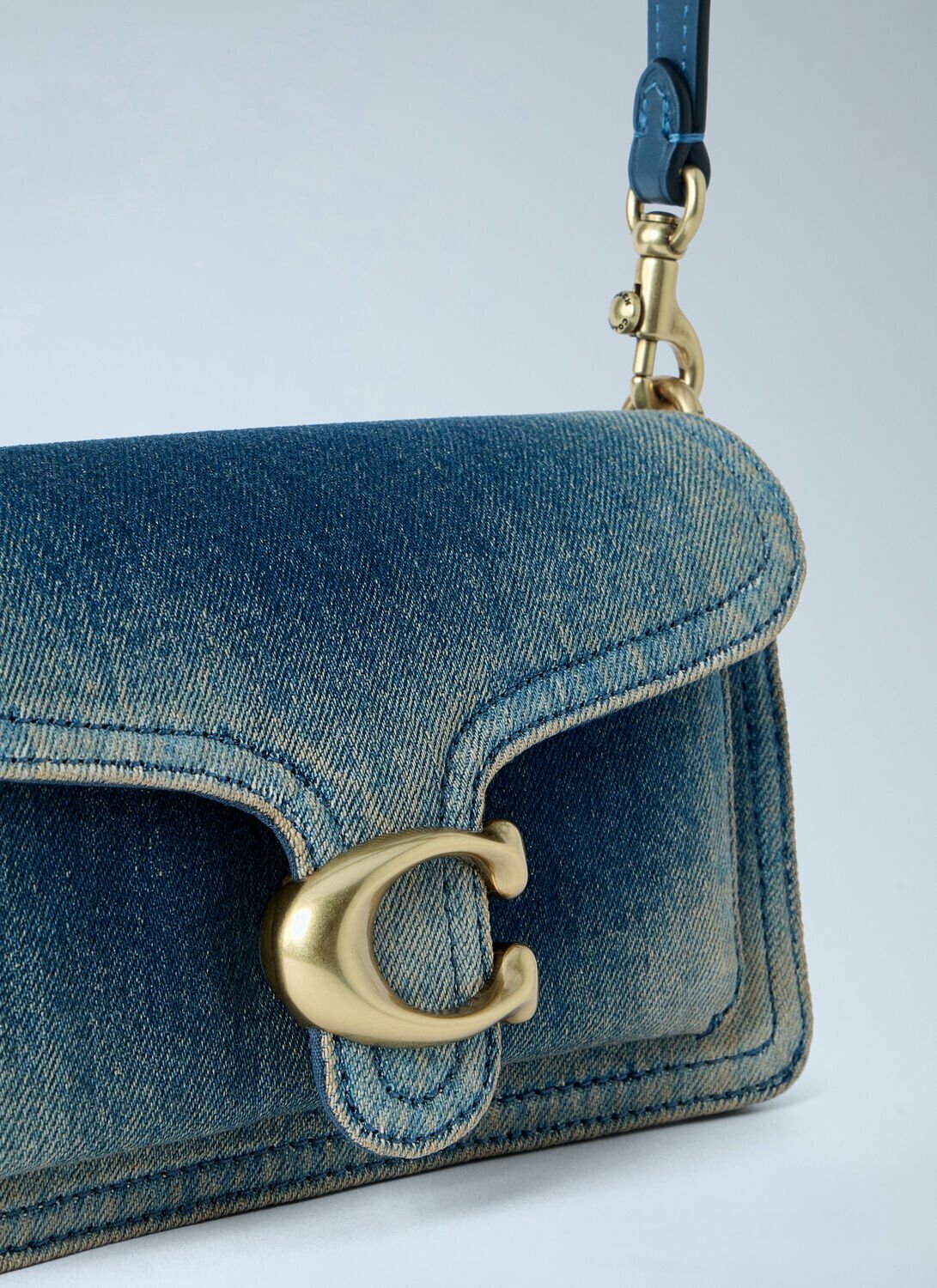 Coach Tabby Shoulder Bag 20