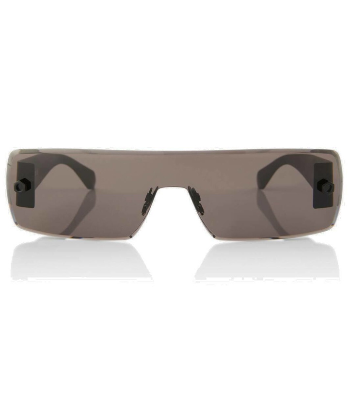 Photo: Alaïa Logo rectangular sunglasses