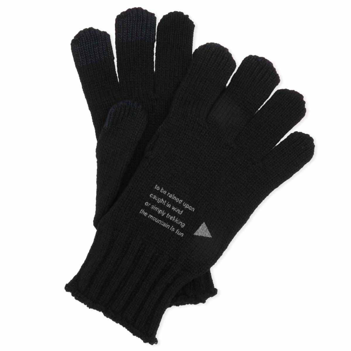 and wander Wool Knit Gloves in Black 
