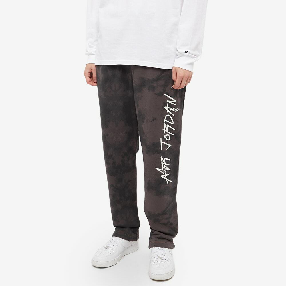 Air Jordan x J Balvin Fleece Pant in Flat Pewter/Black Nike Jordan