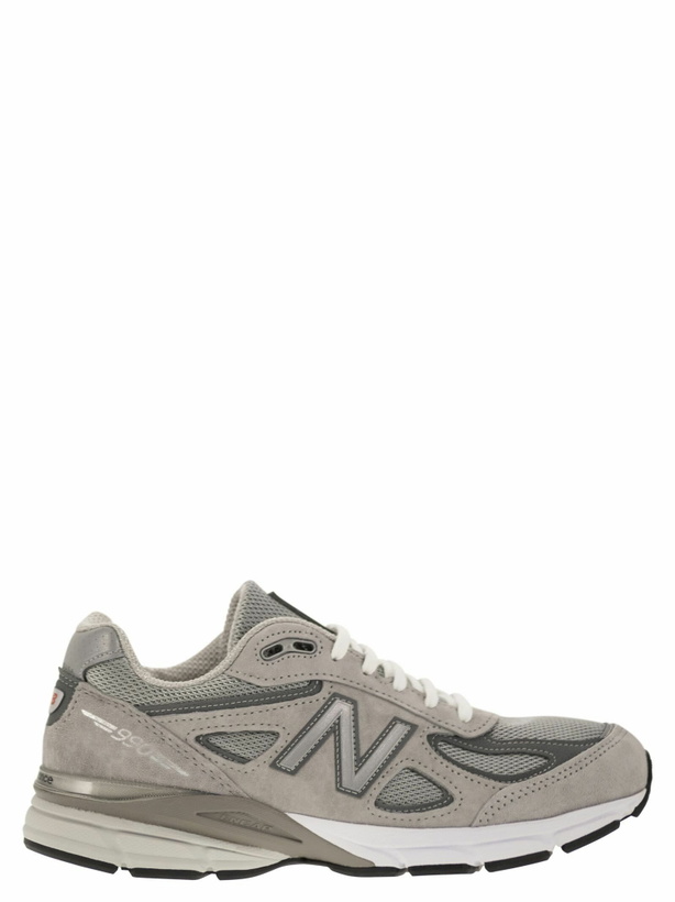 Photo: New Balance 990v4 - Sneakers