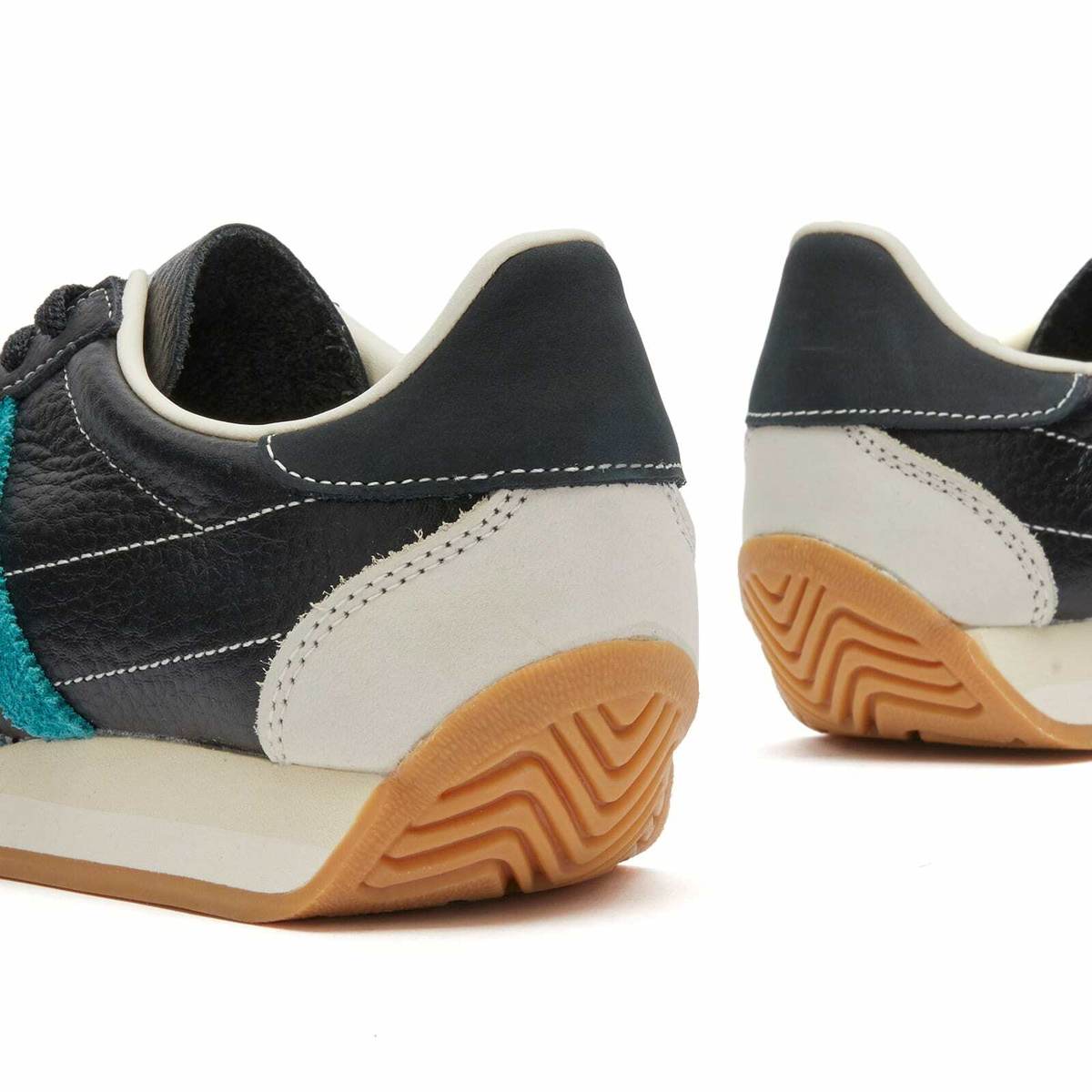 関税送料込♪adidas/Country OG Core Black, Legacy Teal Adidas Women's Country OG W in Core Black/Legacy Teal/Silver