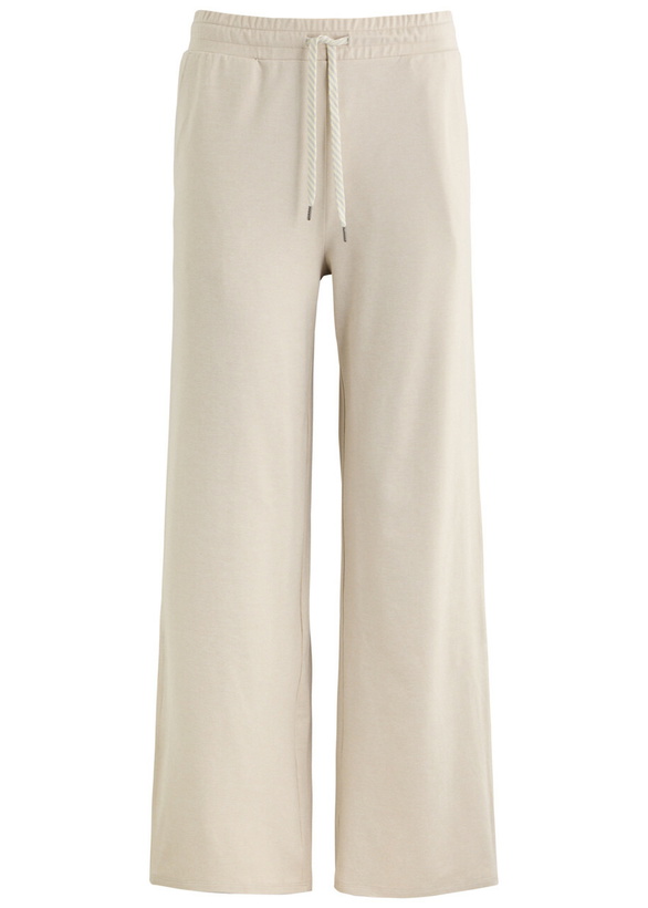 Photo: Vuori Halo Essential Jersey Sweatpants Ecru