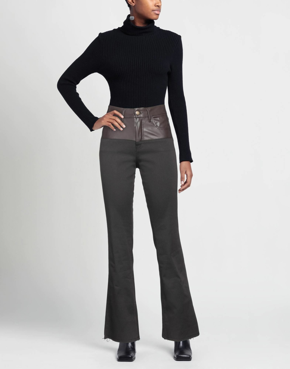 Jijil Womens Pants Dark in Brown