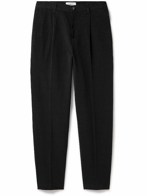 Photo: Mr P. - Pleated Linen, Cotton and Nylon-Blend Trousers - Black