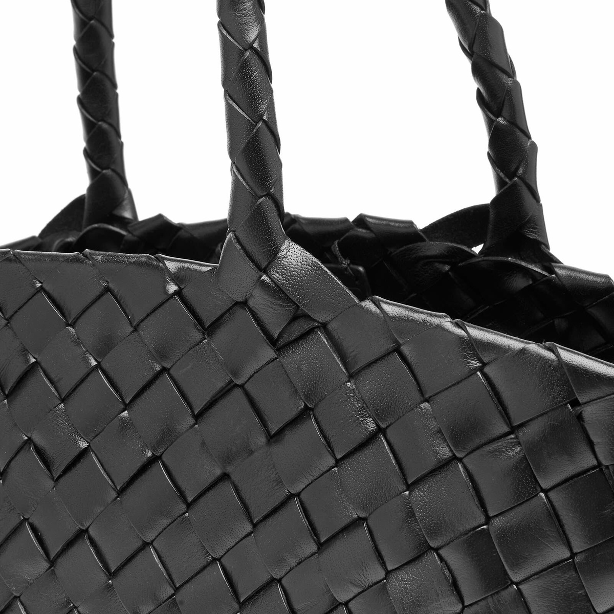 Dragon Diffusion Women's Egola Basket Bag in Black 