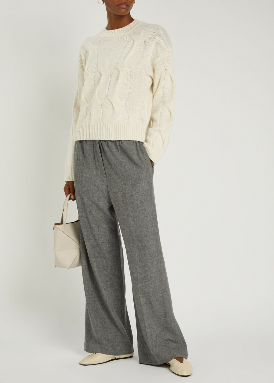 Lisa Yang Sammie Cable-knit Cashmere Jumper Cream