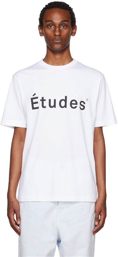 Photo: Études White Wonder 'Études' T-Shirt