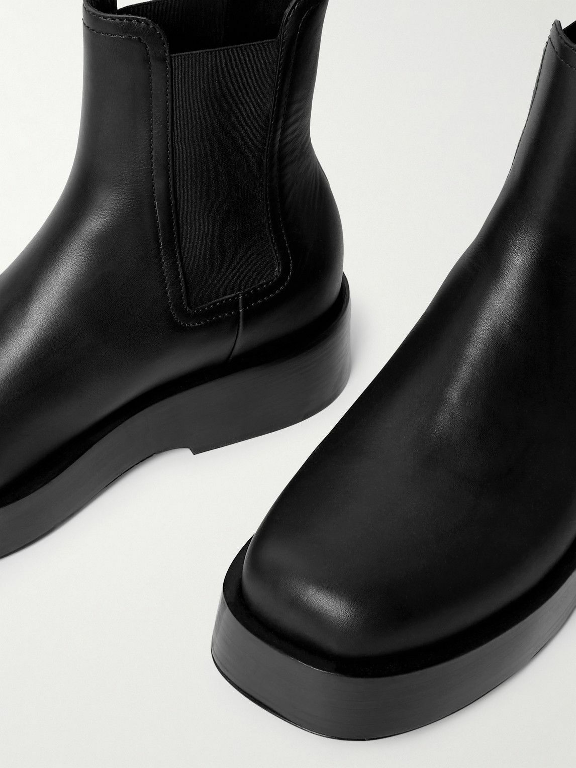 Bottega Veneta - Bumper Leather Chelsea Boots - Black