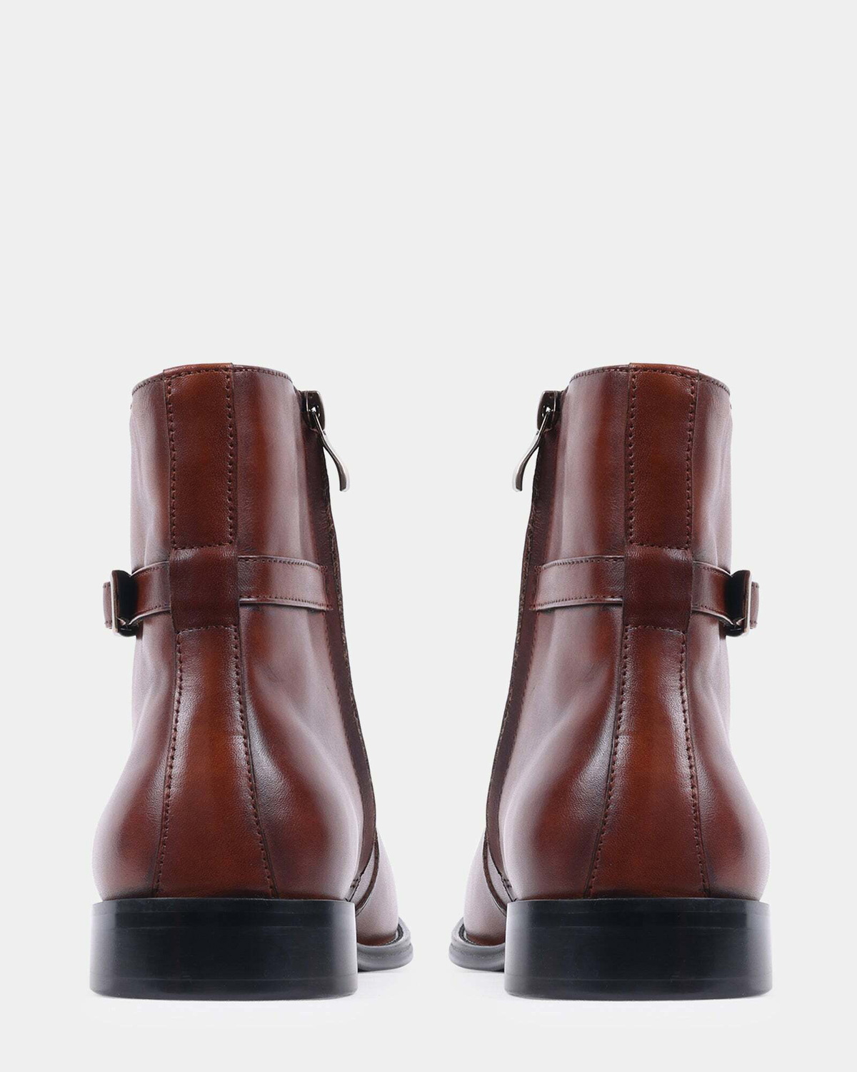 Steve Madden Clawson Boots in Tan