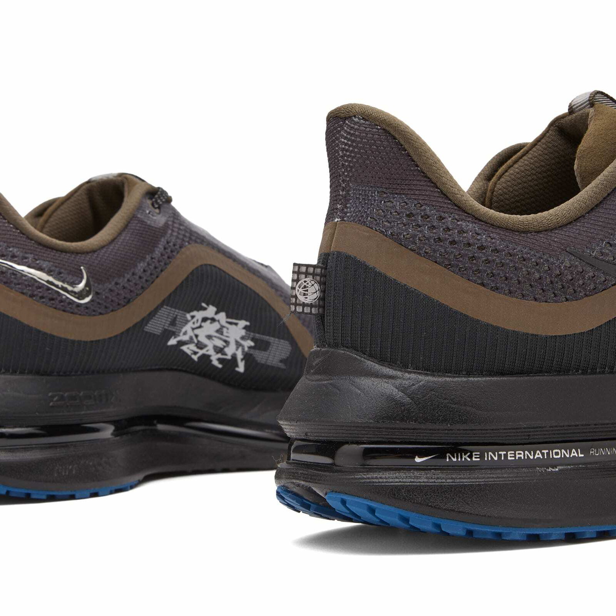 Nike Running Men's Nike Pegasus Premium Sneaker in Off Noir/Black/Dark Hazel