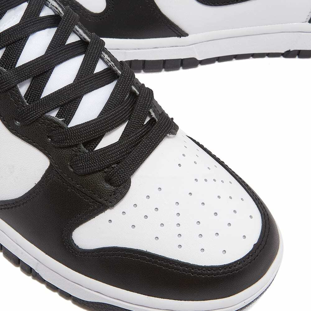 Nike Dunk High Retro sneakers in black and white