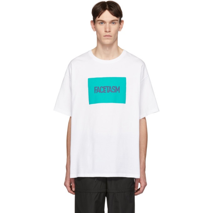 Photo: Vier SSENSE Exclusive White Facetasm Edition Box Logo T-Shirt