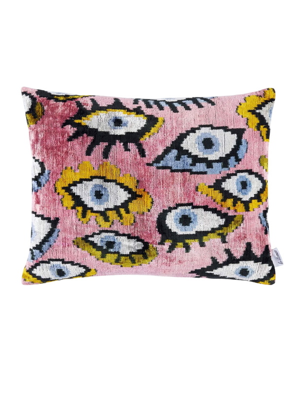 Photo: Les Ottomans Velvet Cushion