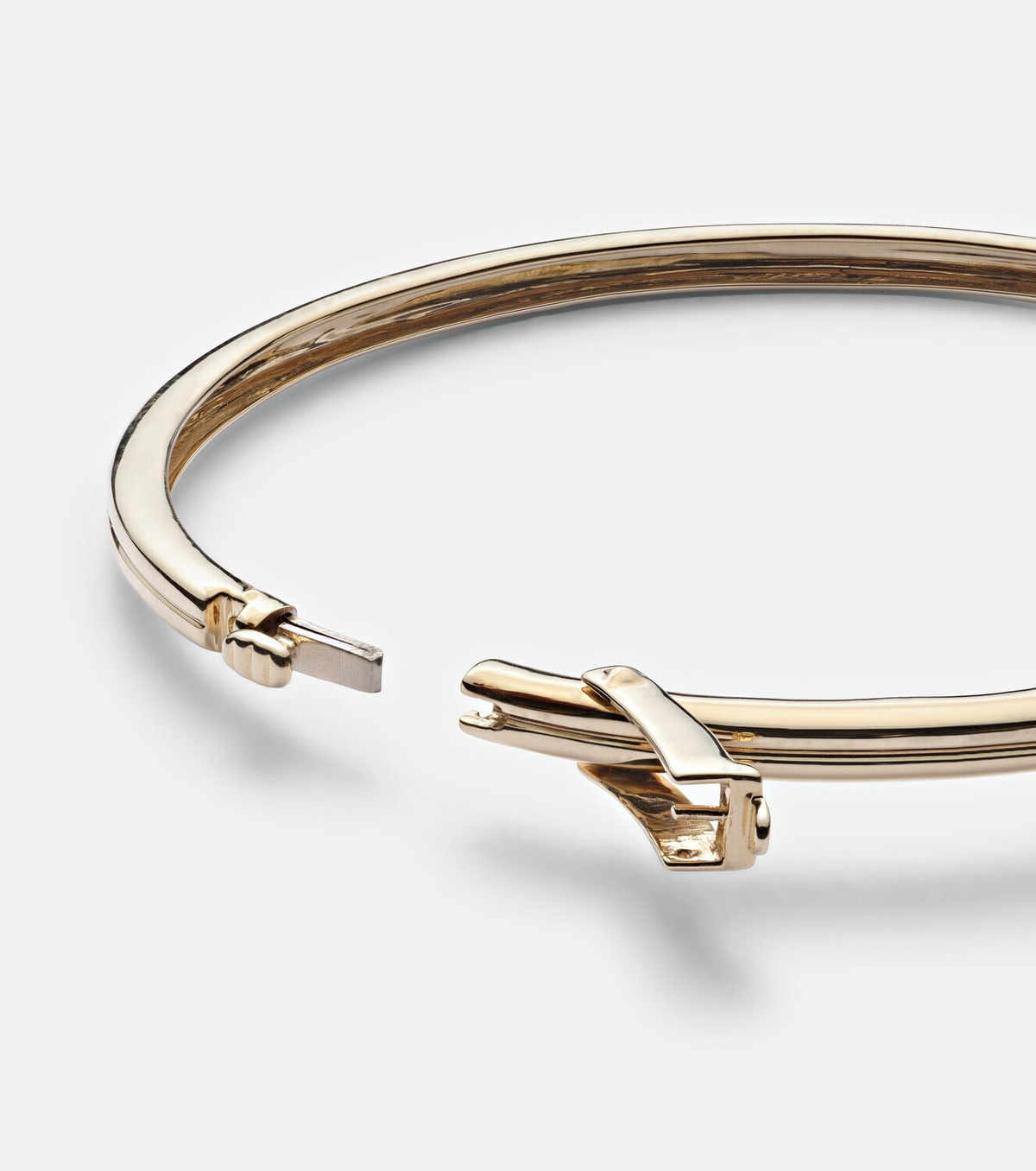 Stone and Strand 14kt gold bangle with diamond