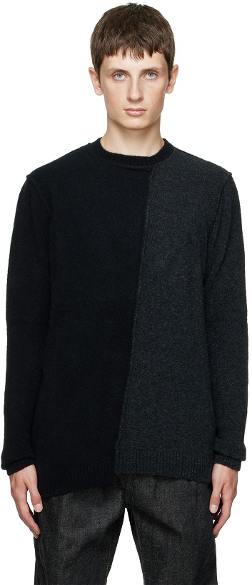 Photo: Isabel Benenato Black & Gray Asymmetric Sweater