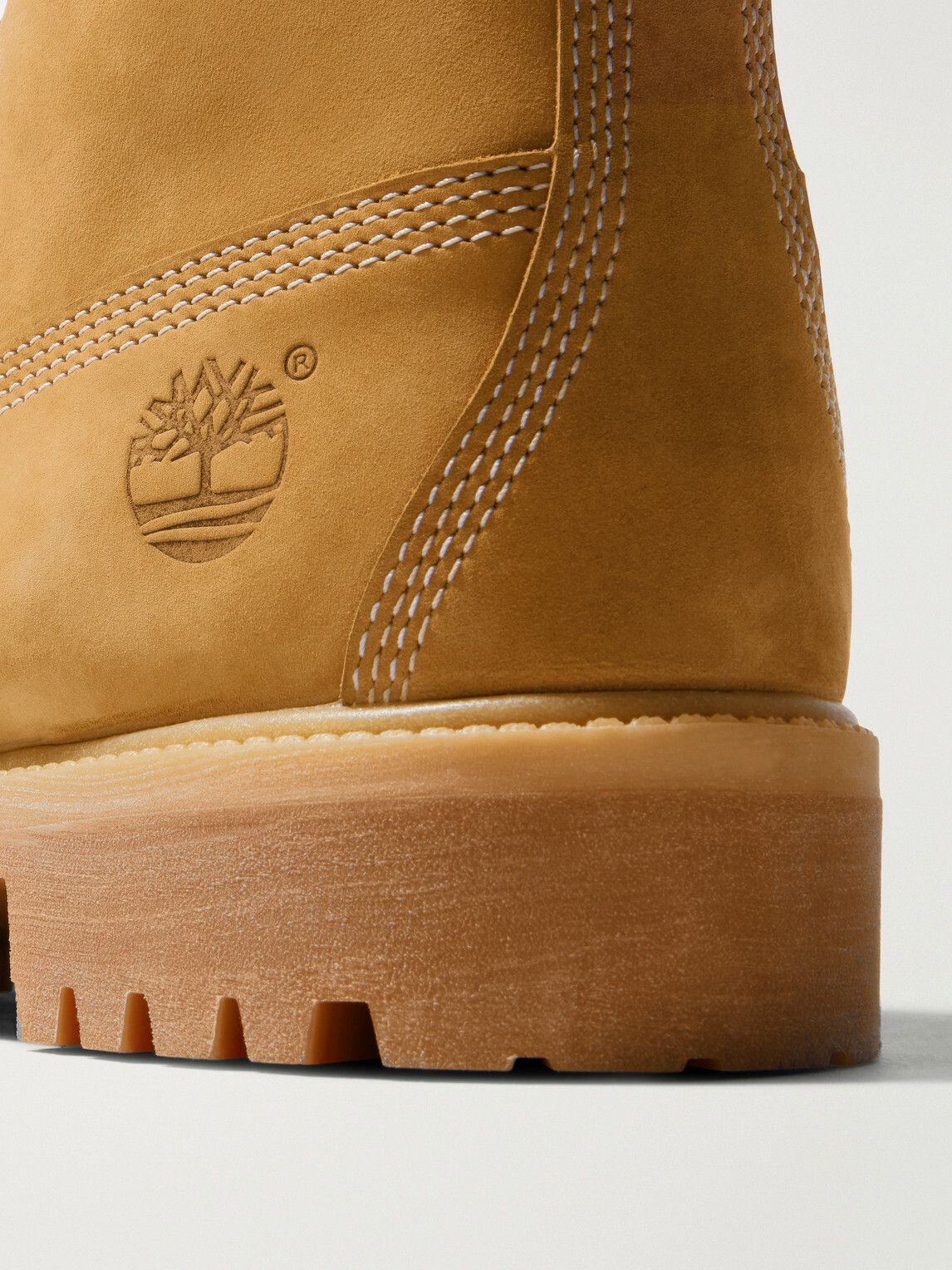 Timberland - Premium 6-Inch Suede Lace-Up Boots - Brown
