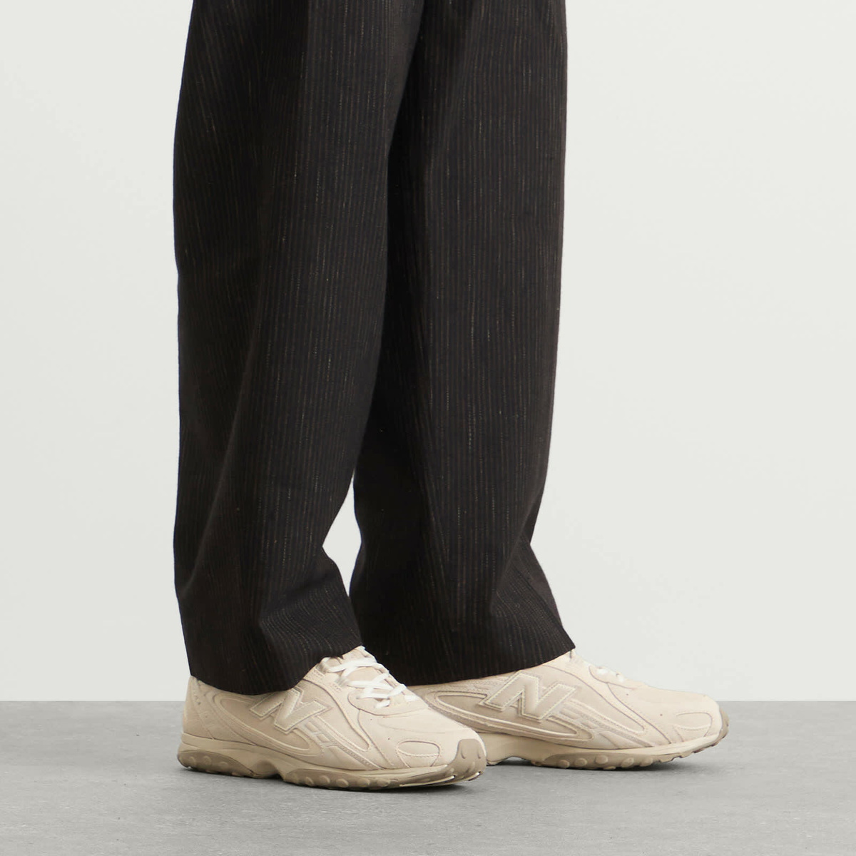 New Balance 204L Sneaker in Timberwolf