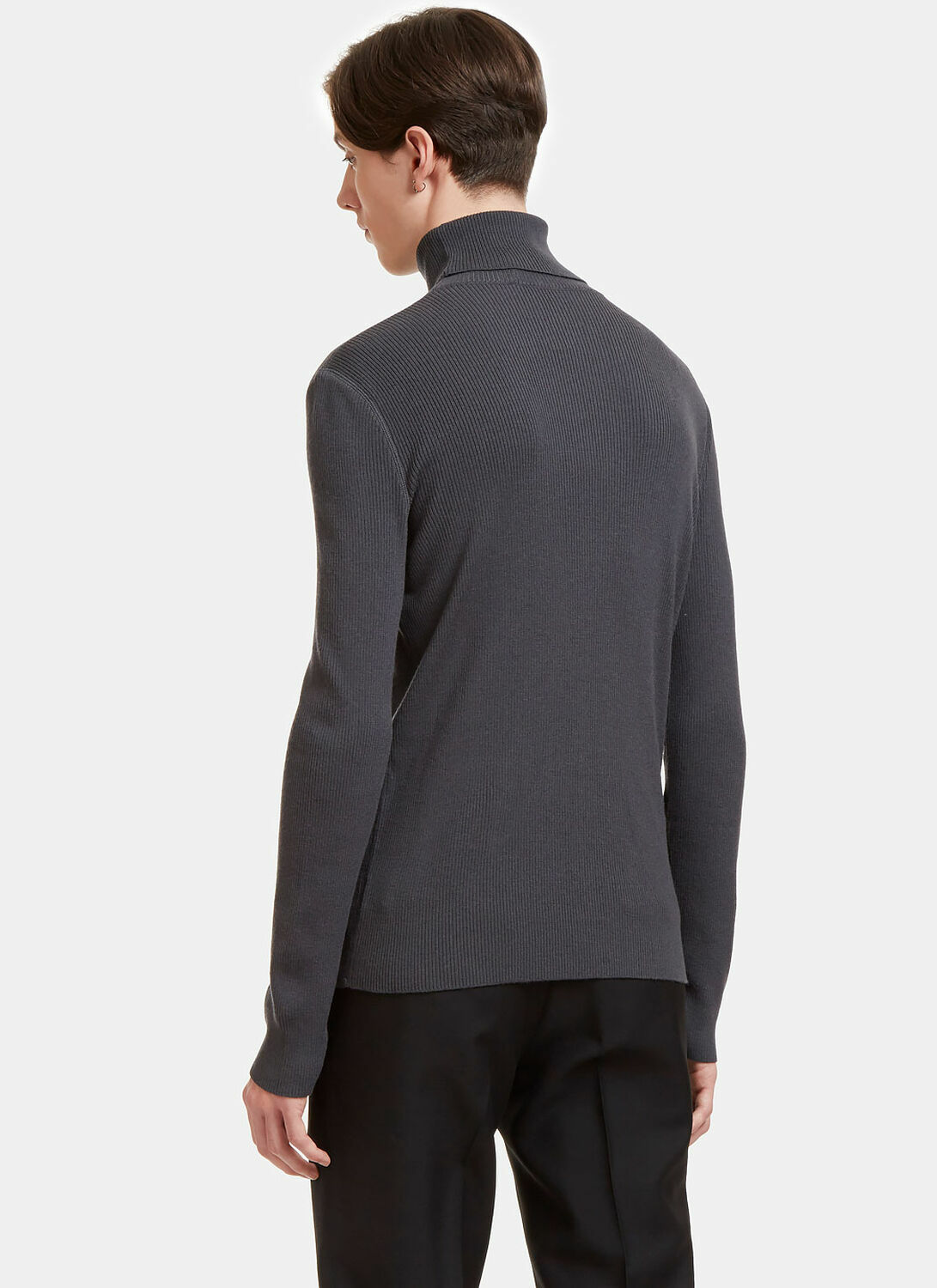 Aiezen Wool-Blend Turtleneck Sweater