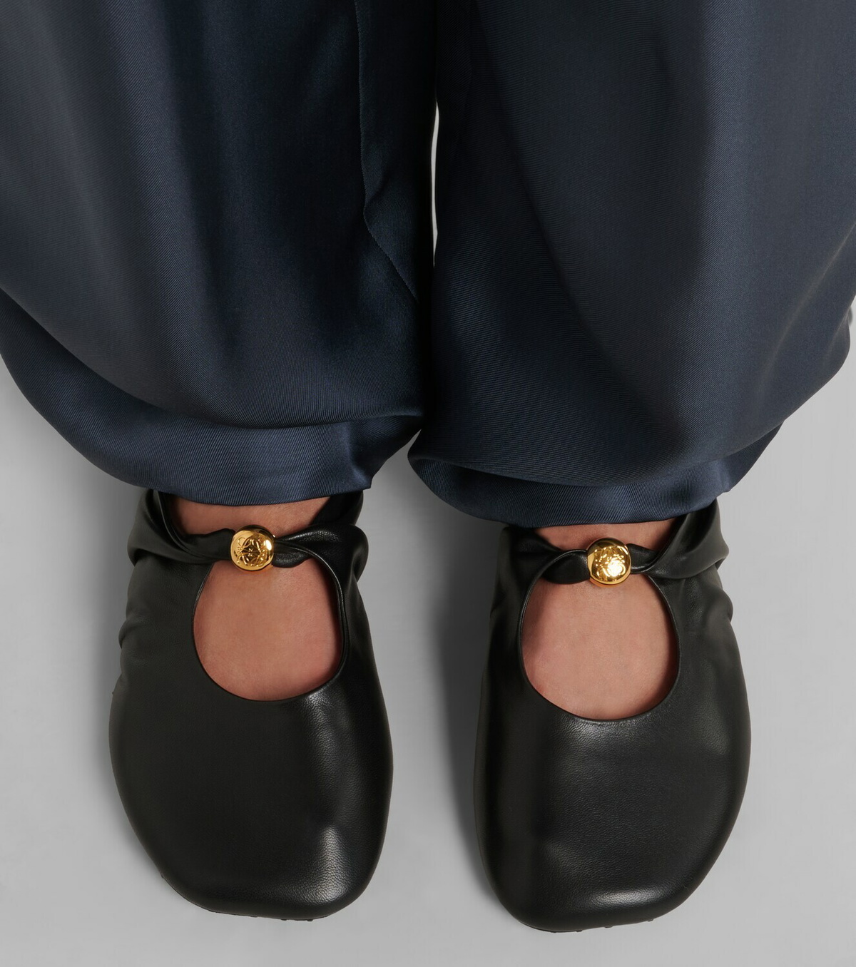 Loewe Pebble Soft leather mules