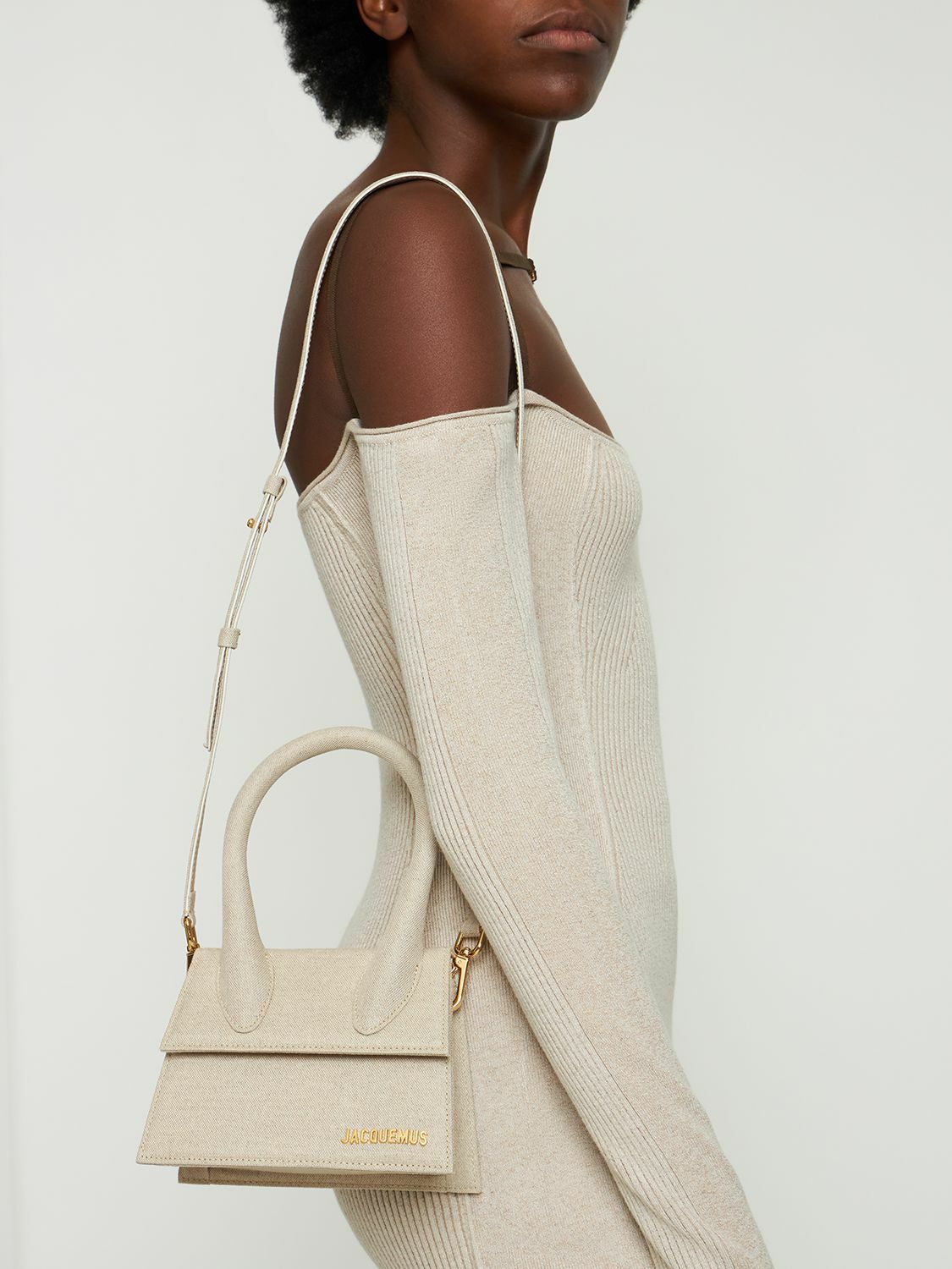 jacquemus moyen linen bag