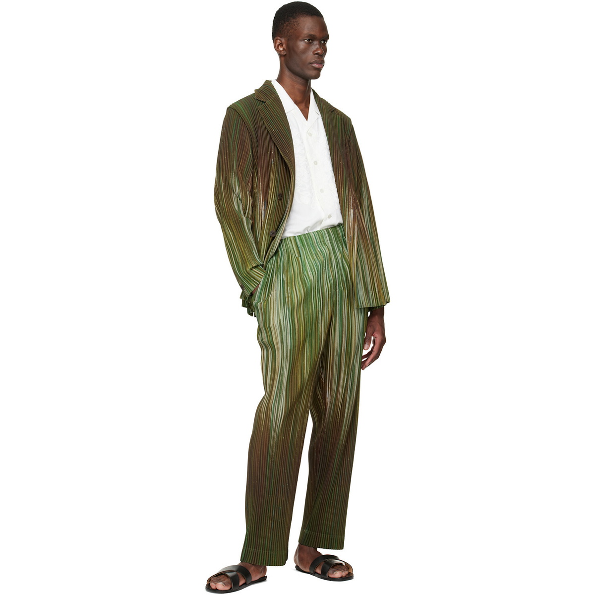 HOMME PLISSÉ ISSEY MIYAKE Green Paint Brush Close-Up Trousers
