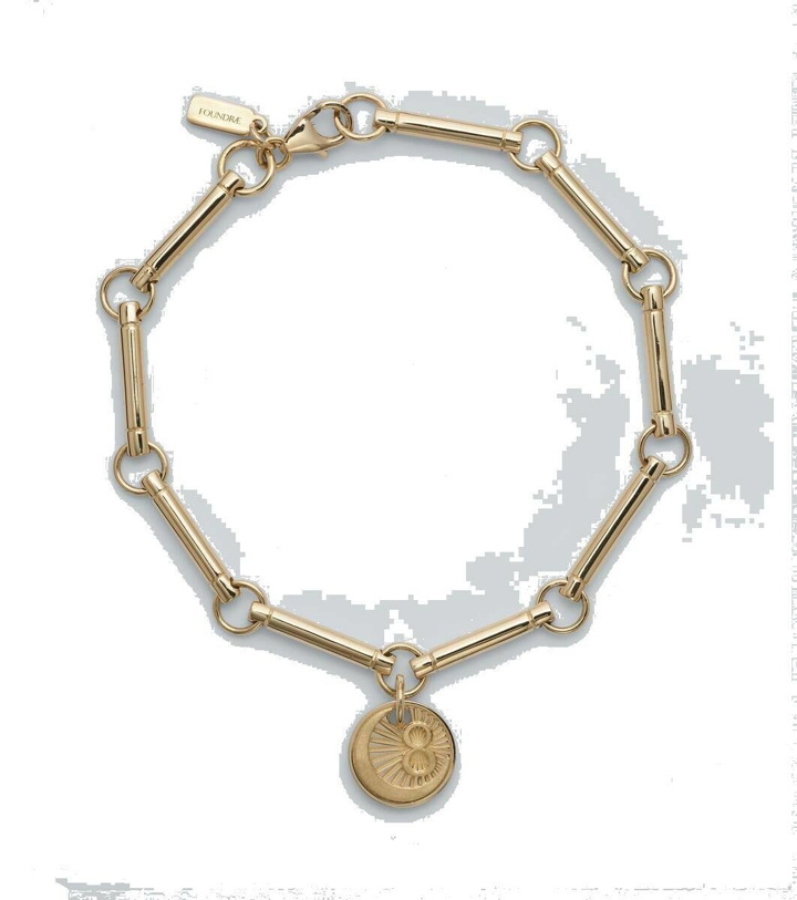 Photo: Foundrae Karma 18kt gold chain bracelet