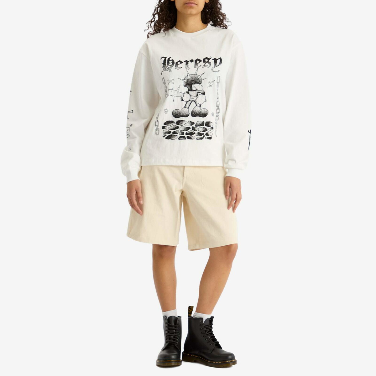 Heresy Fightin' Longsleeve T-Shirt in Ecru