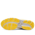 Asics GEL-Kayano 20 Sneaker in Banana Cream/Chrome Yellow
