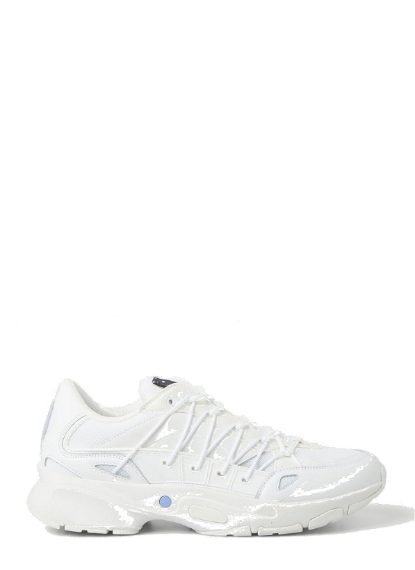 Photo: Icon Aratana Sneakers in White