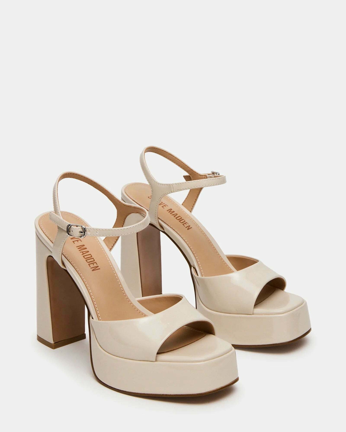 Steve Madden Liandra Heels in Natural Patent