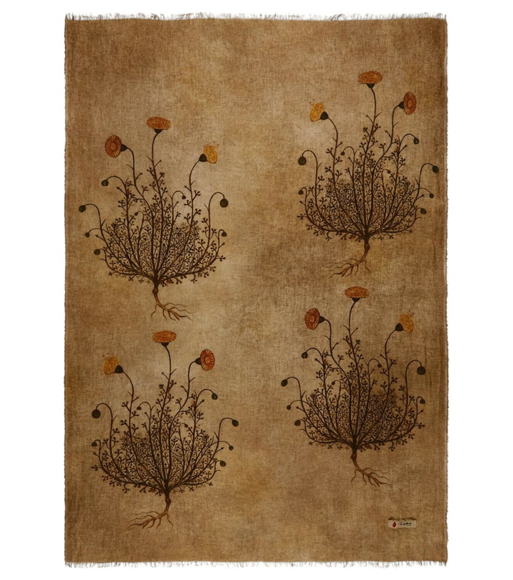 Photo: The House of Lyria Firmamento floral linen blanket